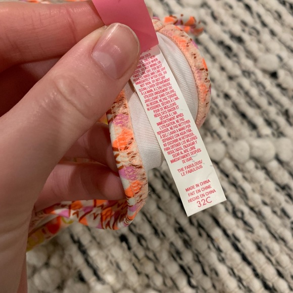 Victoria secret bathing suit top - Picture 2 of 3